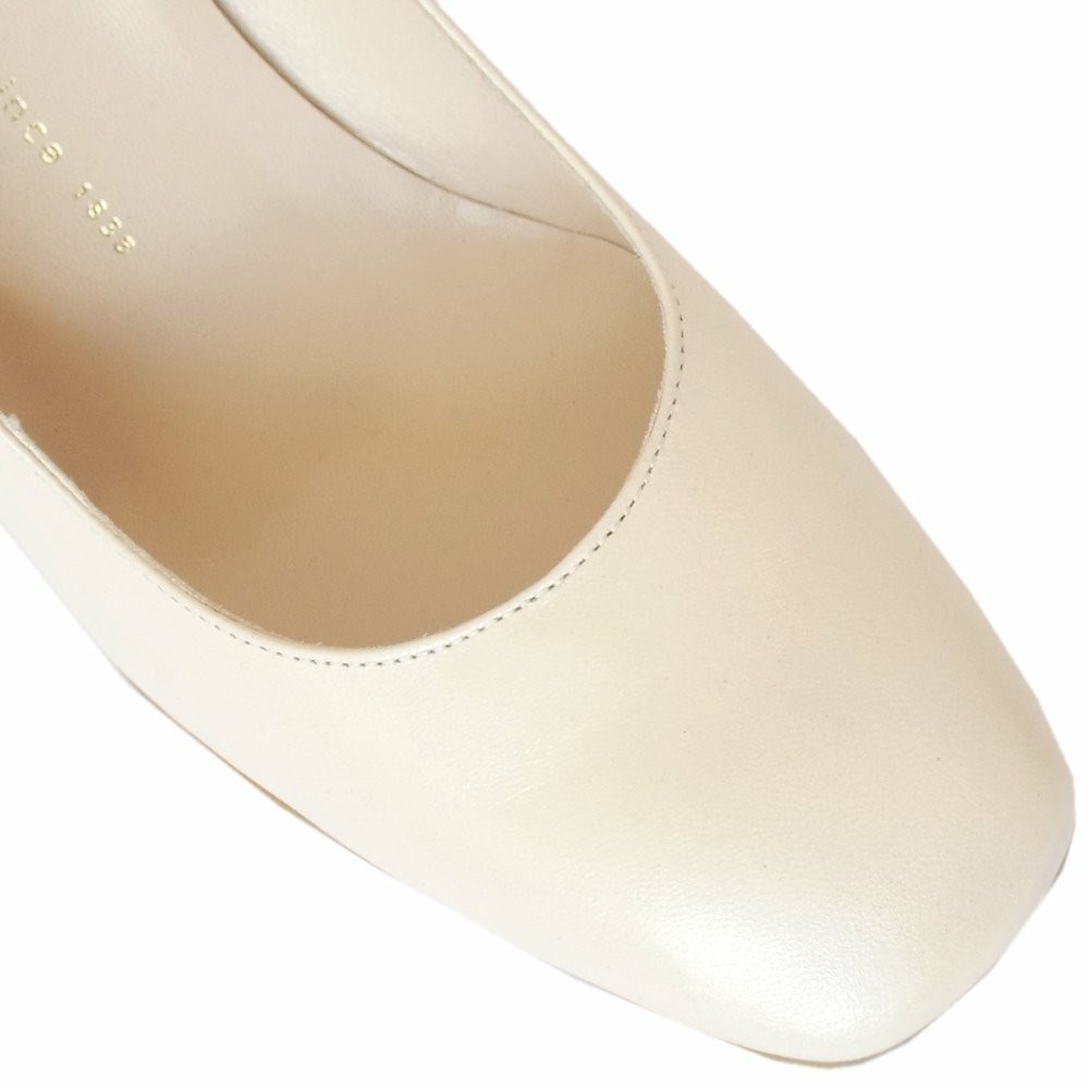 Women's Peter Kaiser Sandy Shoes Pumps Beige | 057814-MWP